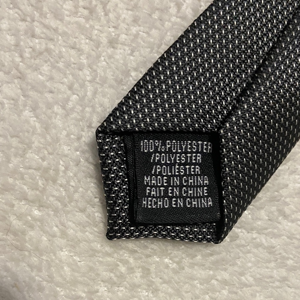 Perry Ellis Portfolio Black and Gray Micro-Textured Men's Tie - Picture 5 of 5